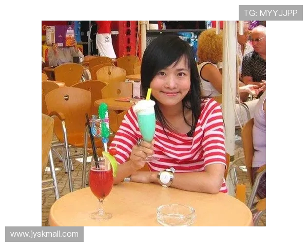 聚焦CCTV52018世界杯女主持的赛场风采与幕后故事成长历程