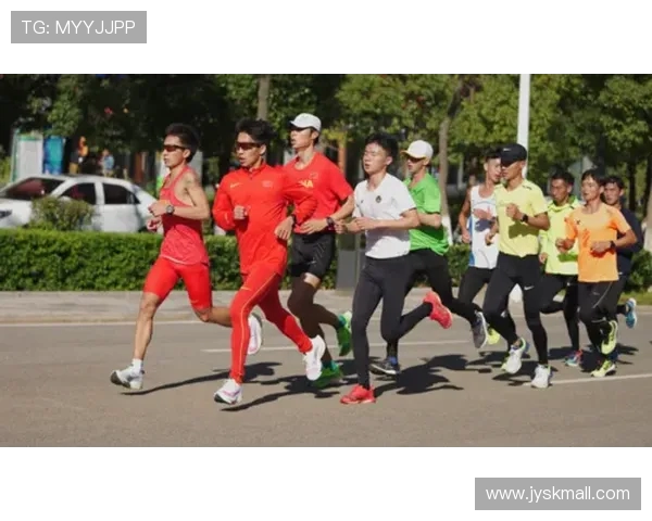 申京谈球队默契建立：沟通与录像分析弥补训练不足的短板